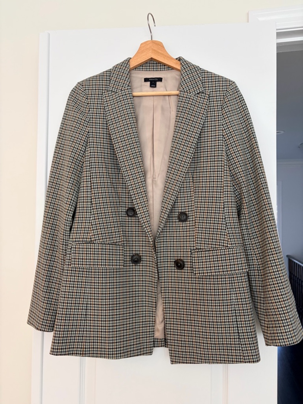 RW&CO. Double-Breasted Houndstooth Blazer - Beige/Black - Picture 1 of 2